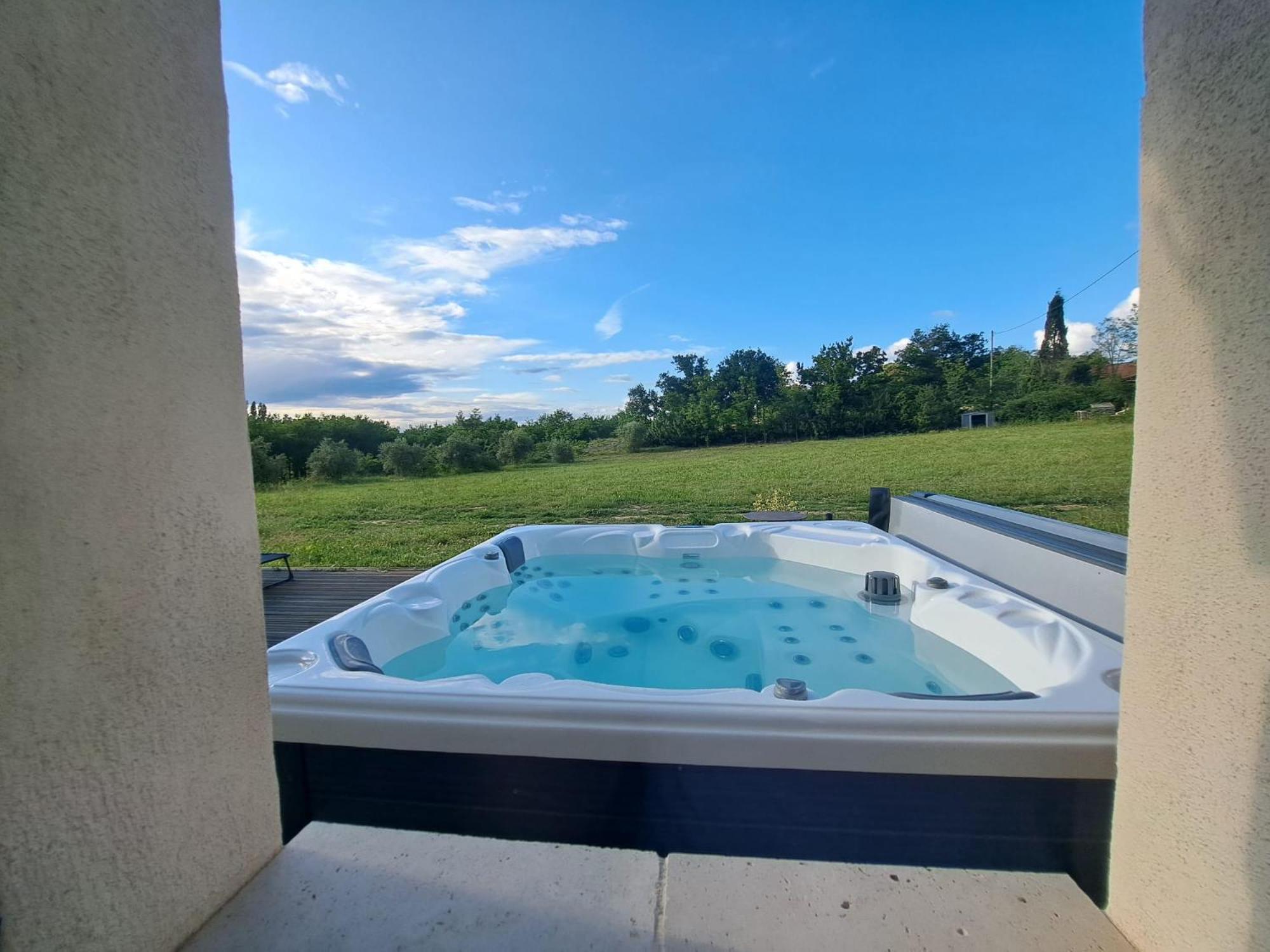 Gite De Charme Spa Privatif L'Oustau Di Tonin Malaucène Exterior foto